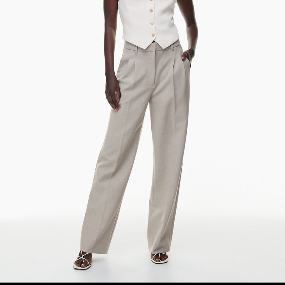 Trouser The effortless pants size 6 Aritzia